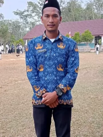 Amsi, S.Pd